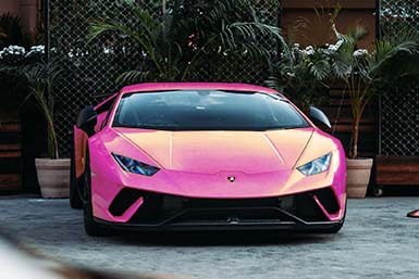 Lamborghini Huracan in pink