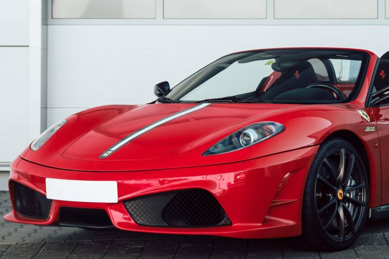 Ferrari F430 with a thin Tricolore strip on the hood